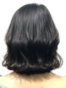 ルネラトーキョー(RUNERA TOKYO) ボブ　艶カラー　似合わせカット