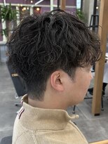 コク 千葉駅西口(COQU)&nbsp;MEN’S HAIR/サーフカール/刈り上げセンターパート/波巻きパーマ