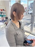 【ミルクティーグレージュ】