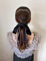 リム(Limb)&nbsp;【艶髪】ヘアセット　お呼ばれヘア　タイトポニー