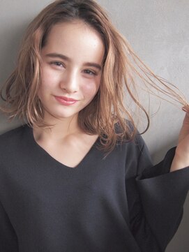 コス(kos) センターパート＊外国人風ロブ