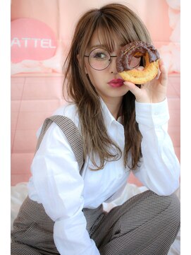 マーリャヘアー(mallia hair) シースルーバングうるつやロンググレージュ