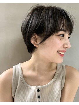 ミィ 表参道(mee.) 【mee.】　ハセガワヒトシ　大人可愛いラベンダーショート