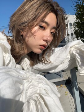 アッド バイ ケーツー(add by K-two) 顔まわりレイヤー×ミルクベージュ