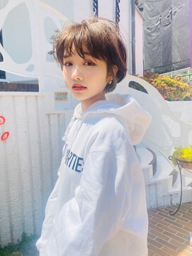 メーヴェ(Mowen) mowen 南堀江　くびれショート×ミルクティーベージュ×外国人風