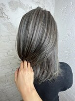 プライズ アイリス 池袋東口店(prize Iris)&nbsp;白髪ぼかしハイライトイルミナカラー￥15400