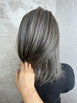 プライズ アイリス 池袋東口店(prize Iris) 白髪ぼかしハイライトイルミナカラー￥15400