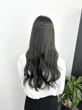 ルヴェルヘアー(Revel hair) ダークオリーブグレー