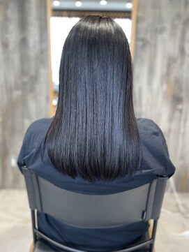 ロロネー 池田(Lolonois) 【Lolonois池田】ダメージレス酸性ストレートと水素カラー