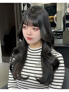 ワン バイ ジエクト(One by The Ect) レイヤーロング似合わせカットフルバングエアリーロング