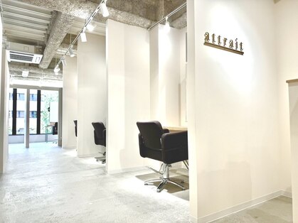 アトレ 福岡大名店(attrait)の写真