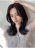 暗髪でも出せるこなれ感フェイスレイヤー×ナチュラルセミロング