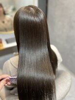 フィー 南越谷店(fee)&nbsp;ツヤ髪オリーブベージュカラー