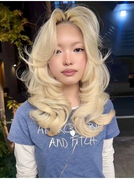 ヌエン 渋谷(NU/EN) ブロンドレイヤーカット/バタフライレイヤー/バレイヤージュ