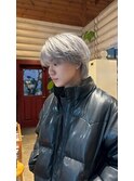 小顔似合わせカットショートボブ×透け感ホワイトシルバーカラー