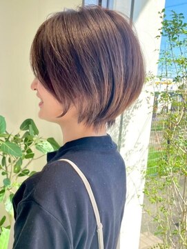 ヘッズ 高木瀬店(HEADS) 大人ショートボブ レイヤーボブ 髪質改善 ベージュ 顔周りカット