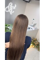 アンドティグルトウキョウ 池袋(&.TIGRE TOKYO)&nbsp;暗染め履歴から叶える透明感ブラウンベージュ【ケアブリーチ】
