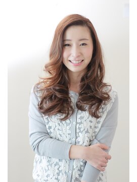 ニューベーシック(New Basic) 大人な外国人風ロング