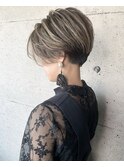 ブロンドハイライト ショート