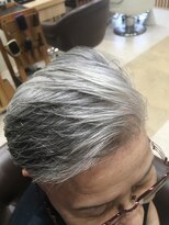 ヘアサロンアンドヘアメイクディー(hair salon hair make D)&nbsp;仙台D　グレイヘアハンサムショートレイヤージェンダーレスstyle