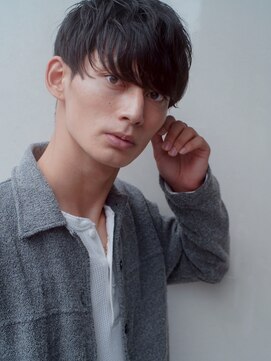 レジュアル(RESSUAL) かき上げヘア　ニュアンスマッシュ　サイドパート　ビジネス