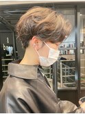 ショートボブパーマ20代30代40代イヤリングカラー大人可愛い