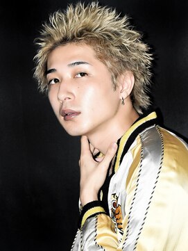 オーシャントーキョー(OCEAN TOKYO) スパイキーショートツイストパーマアップバングショートヘア短髪