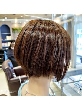 ドラマチックヘア 川鶴店 大人ボブ