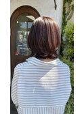 ボブにレイヤーを足して大人可愛いスタイル