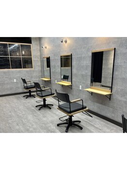 落ち着いた雰囲気の店内で、ゆったりとした時間を過ごせる…♪リラックスできる空間で贅沢なひと時を。