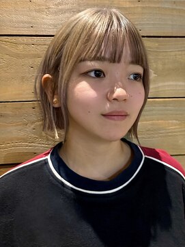 メイカ(MEIKA) 【 切りっぱなしボブ × ハイトーンベージュ 】浅野美紀