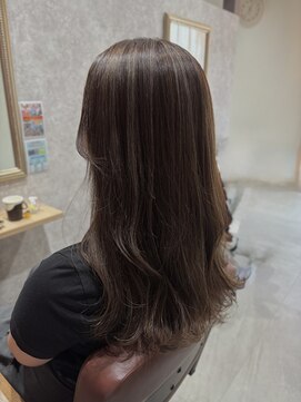 エクティル(ecutill) 【ecutill 赤羽】ブリーチハイライト