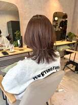 ヘイリー(HAILEY) 大人こなれミディアム レイヤーカット×外ハネ×赤みなしカラー