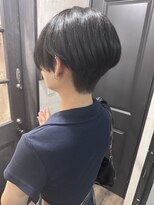リルア 博多(LIRUA)&nbsp;刈上げ前下がりショートボブ