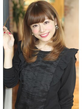 ビューイースト 亀戸 錦糸町(VIEW EAST) 亀戸・錦糸町美容室 小顔に見えるレイヤーヘアスタイル