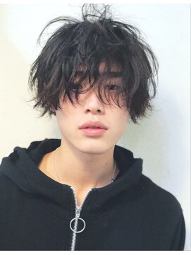 アットラブ バイ ベル(at'LAV by Belle) 雰囲気重視セクシーな無造作ヘアはセミウェットで！［Belle原宿