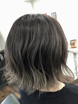 アークス(Ark'ss) グレージュ３Ｄカラー