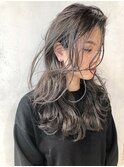 ノーブルグレージュ_毛先パーマことりベージュ