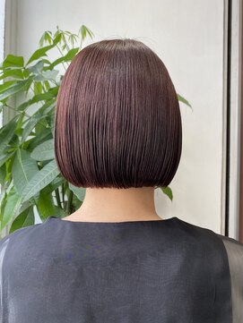 アン(Hair make un) パツっとピンクボブ