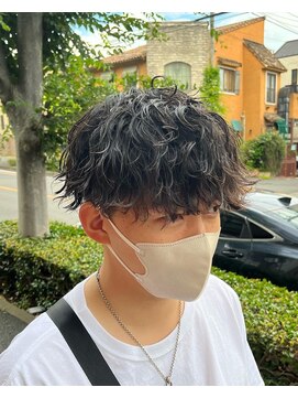 ラボーテイサミヘアーイースト(La.beaut'e ISAMI HAIR EAST) MEN’S HAIRハイライトマッシュパーマ〈理容室〉東浦和メンズ