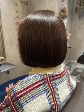 お花と犬と美容室 ミニボブ