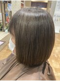 ディレクター今嶋　ファッションカラーで染める白髪