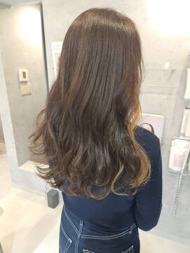 ヘア ケア ディエイチケー(HAIR CARE DHK) クールで大人っぽいロングヘア