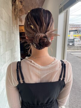 ミルヘアデザイン(mil hair design) アレンジ 艶髪 髪質改善 ヘアセット 編みおろし 顔まわり