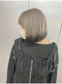 グレージュ×エンドブラック