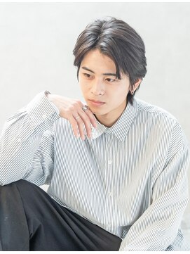 ラフィー 高松勅使店(Raffi) 前下がりセンターパート