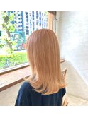 オレンジベージュ