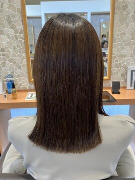 アクセスムーン 宇都宮鶴田店(Access Moon) 切りっぱなしロングボブ
