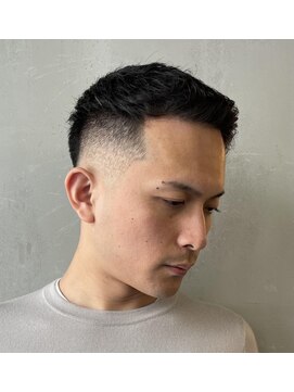 フランクスバーバーリザーブ 人形町店(FRANK’S BARBER RESERVE) ミディアムスキンフェードS