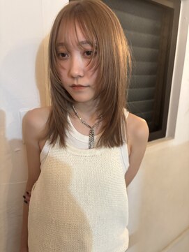 キー(kii) 顔まわりレイヤー/レイヤーカット